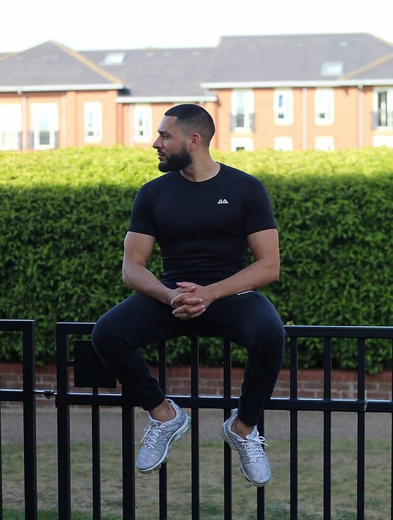 The Mens Essential Muscle Fit T-Shirt.